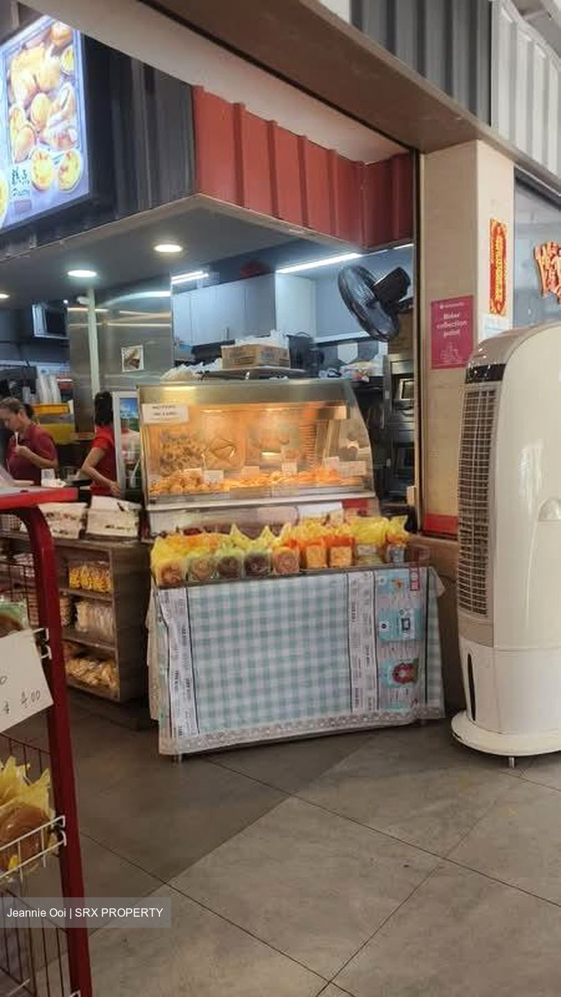 Tampines Polyview (D18), Shop House #571289261